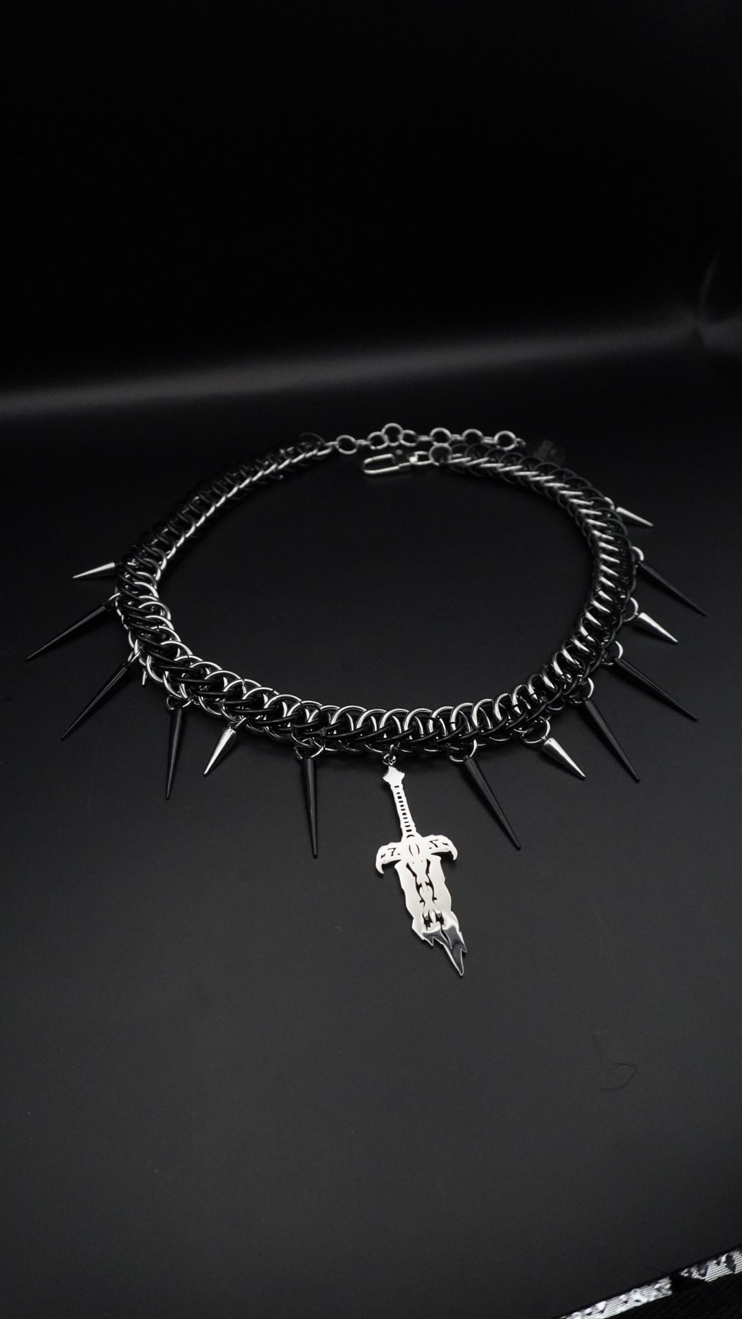 MORWEN CURSED SWORD | necklace