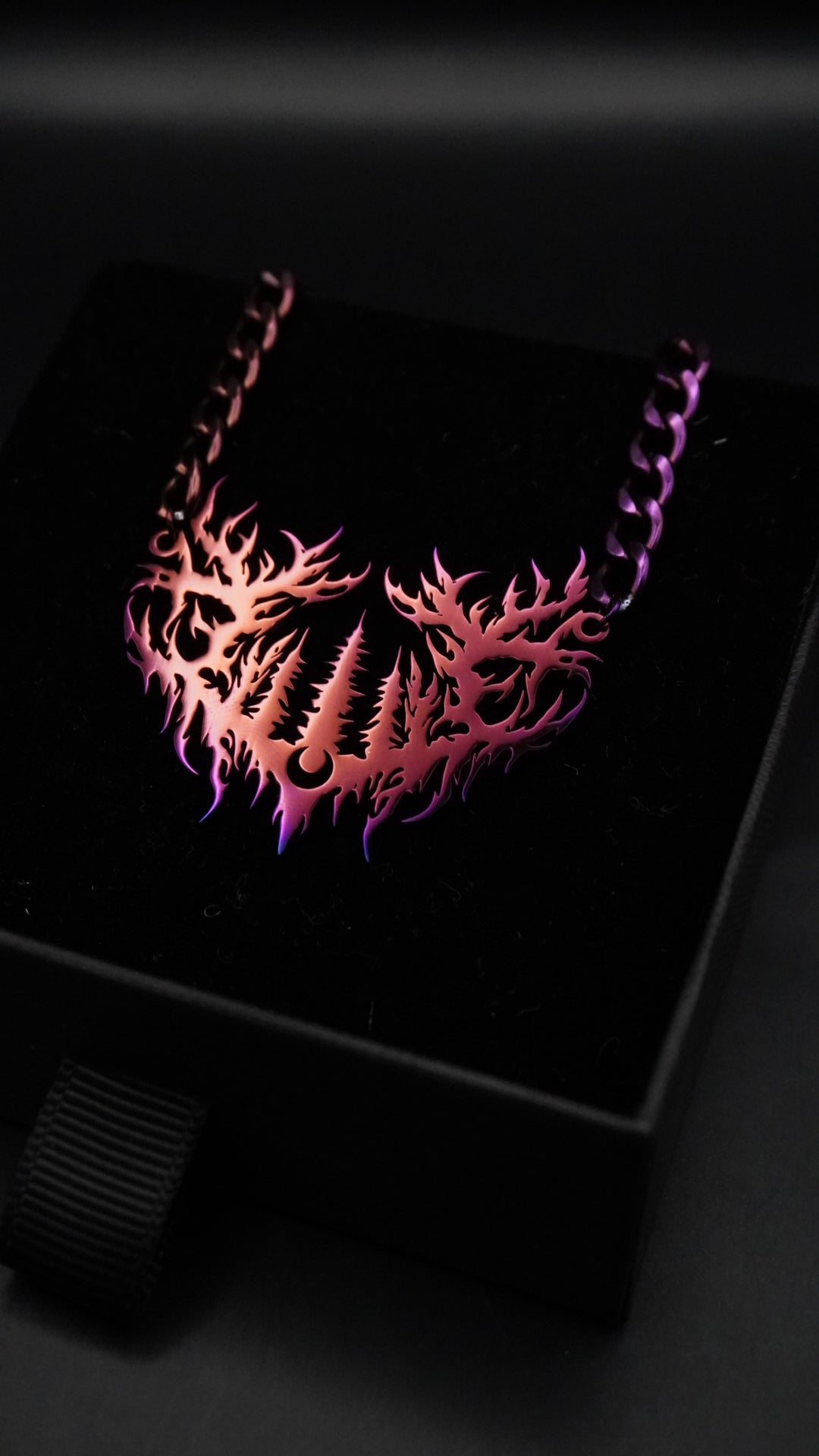 INTO THE EARTH | exclusive Damned chain