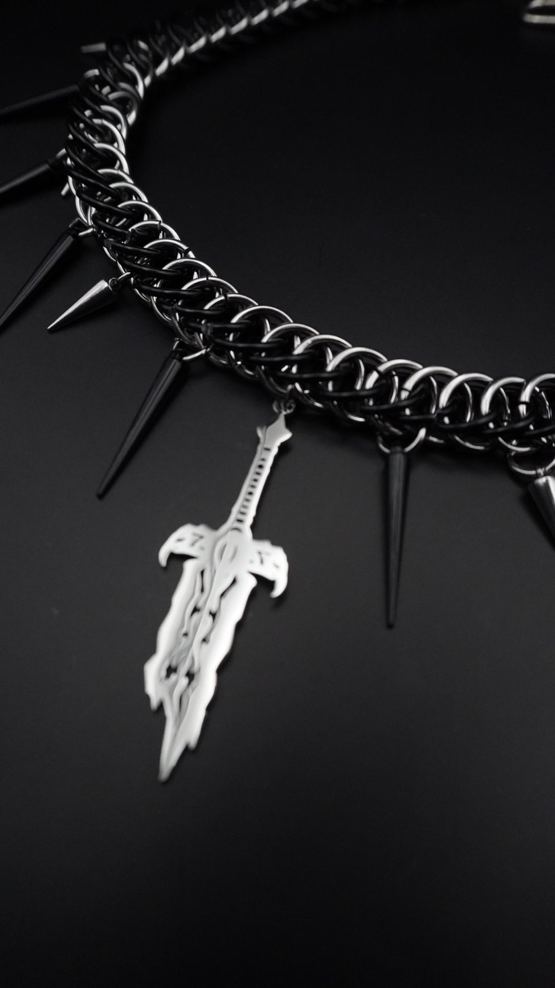 MORWEN CURSED SWORD | necklace