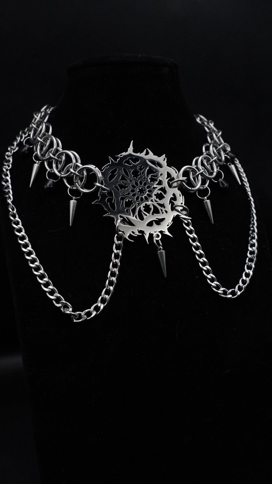SPECTER | Silver cathedral chain