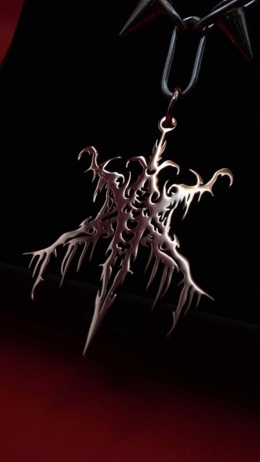 LOST <3 | spikes chain