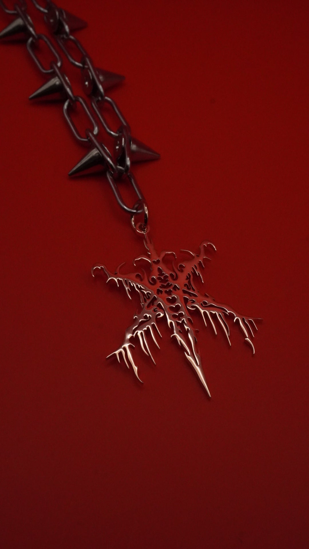 LOST <3 | spikes chain