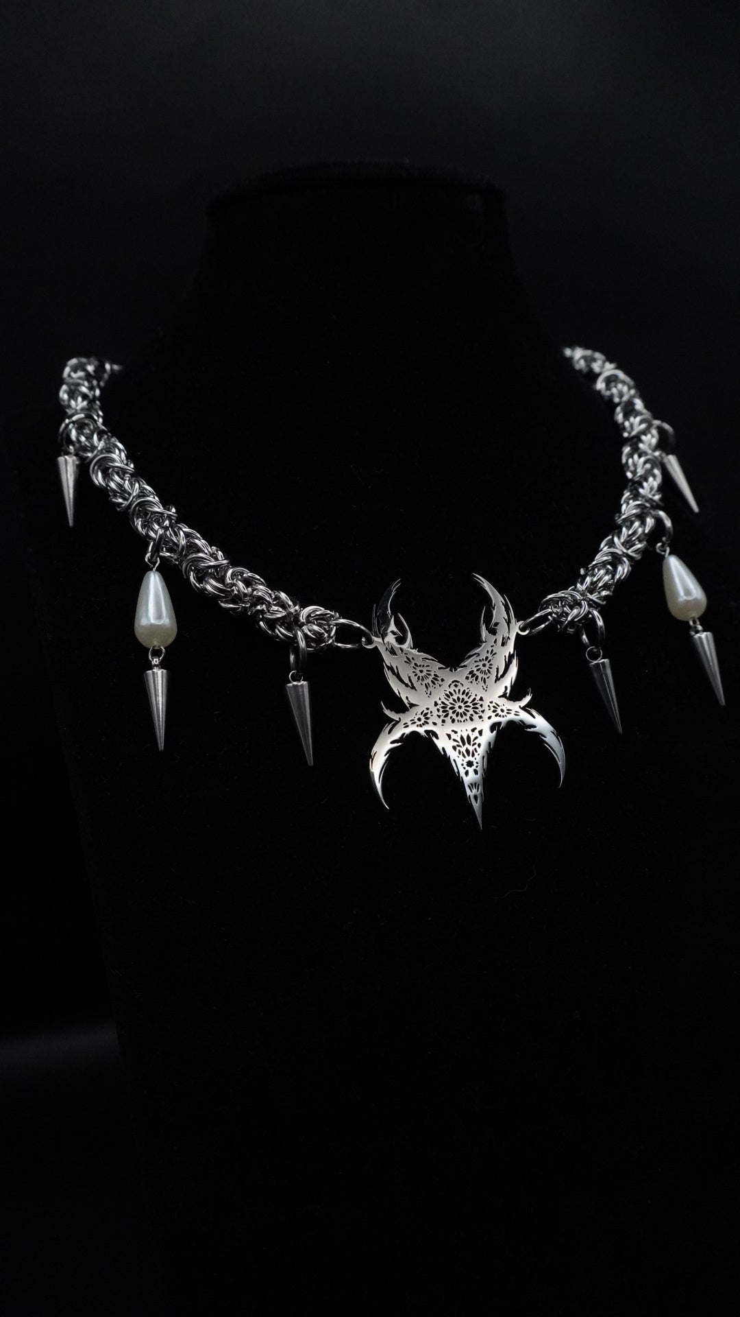 UNBREAKABLE | pearls chain
