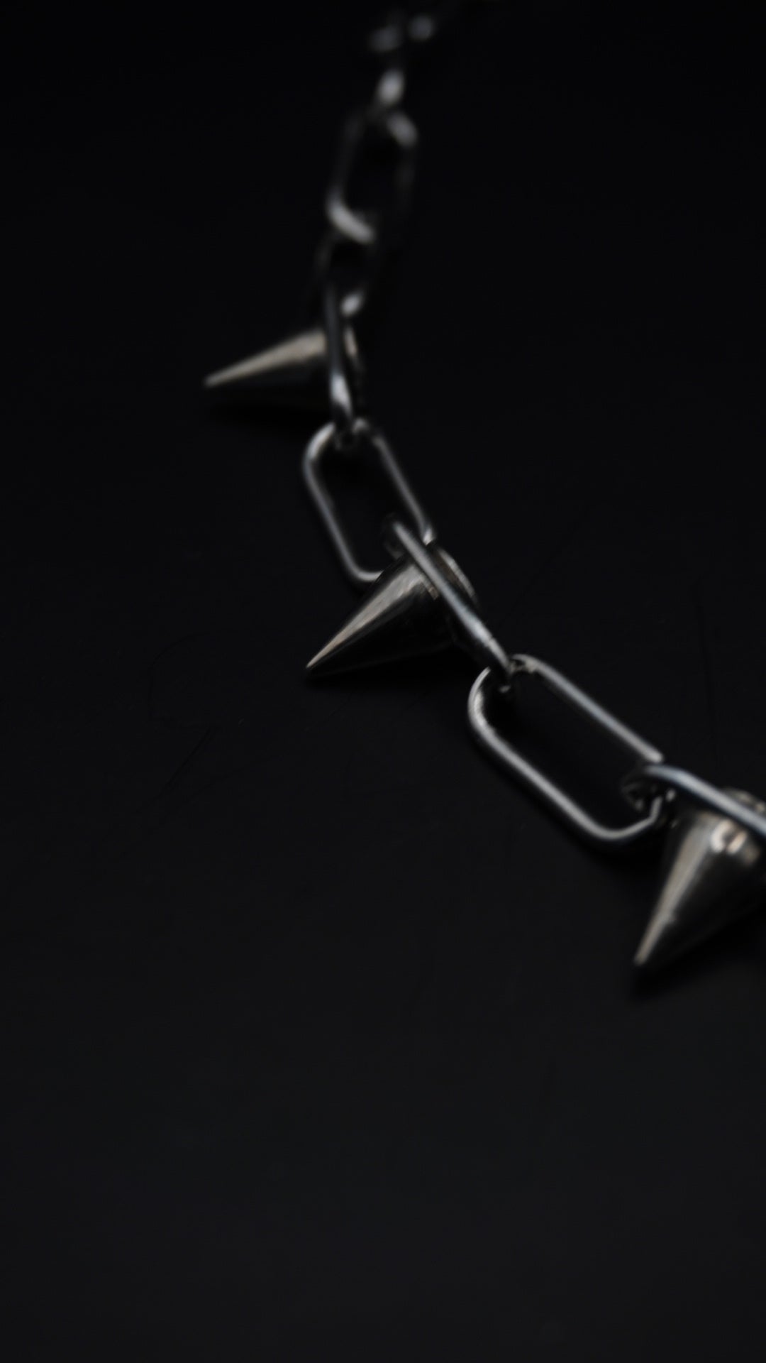 NIGHT TERROR | Spikes chain - KittiiCreations