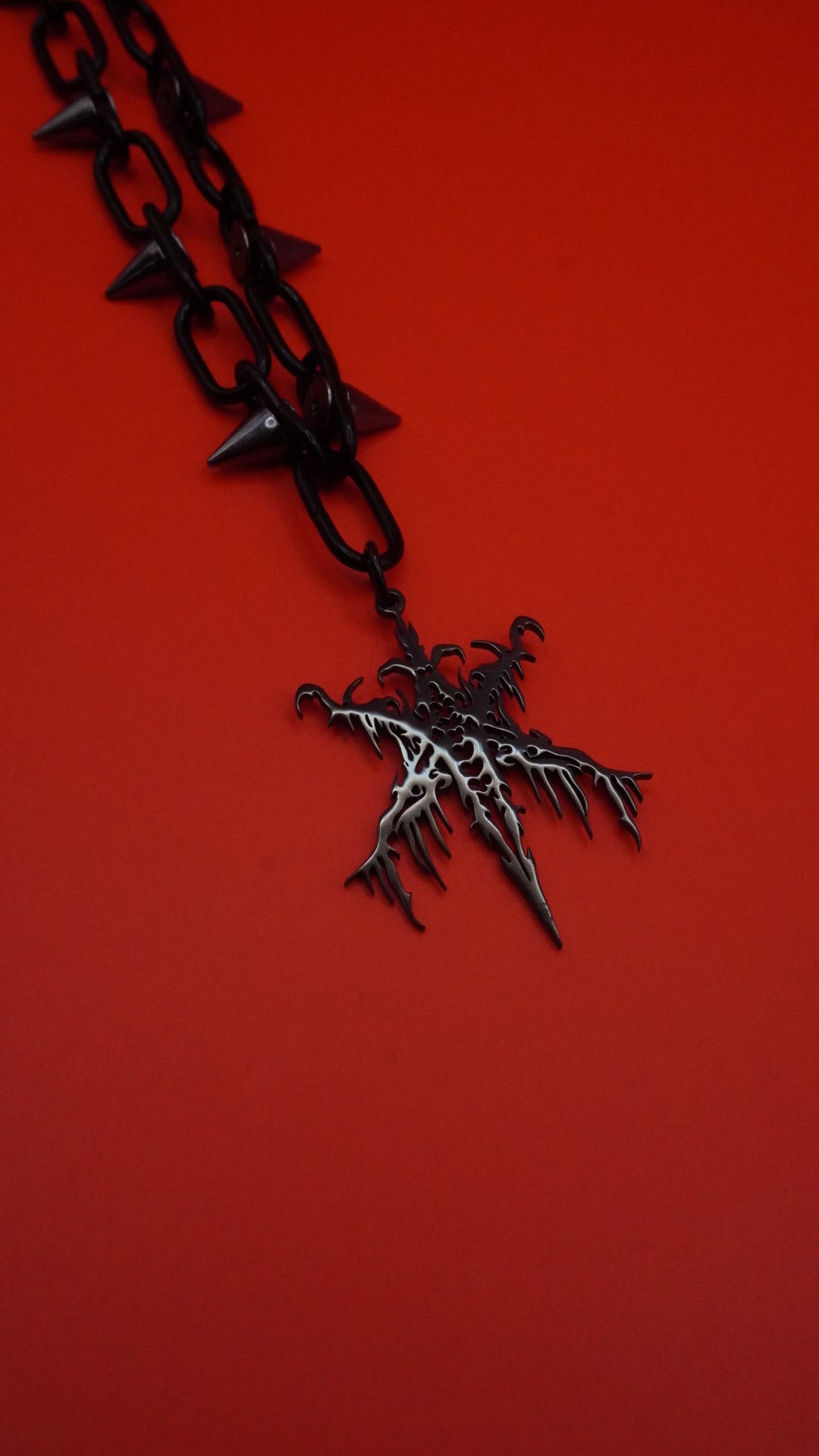 LOST <3 | spikes chain