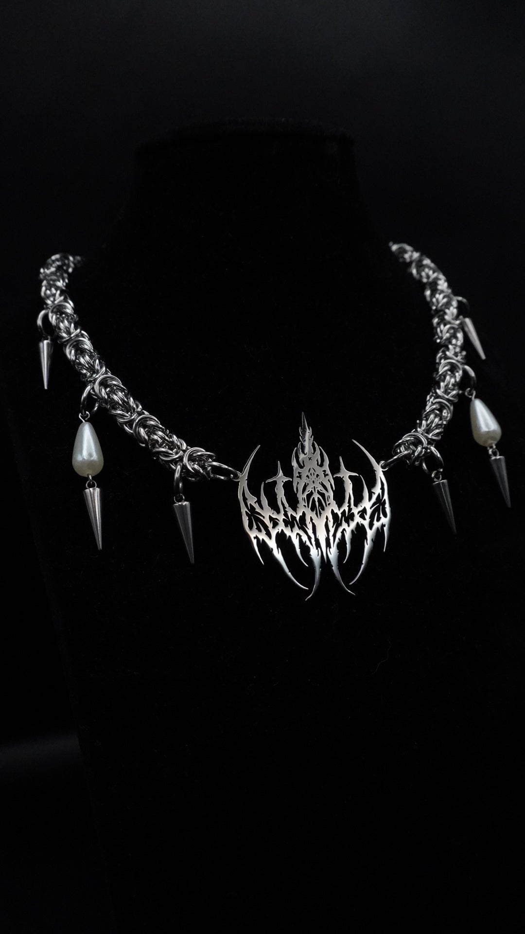 DEHUMANIZED | pearls chain