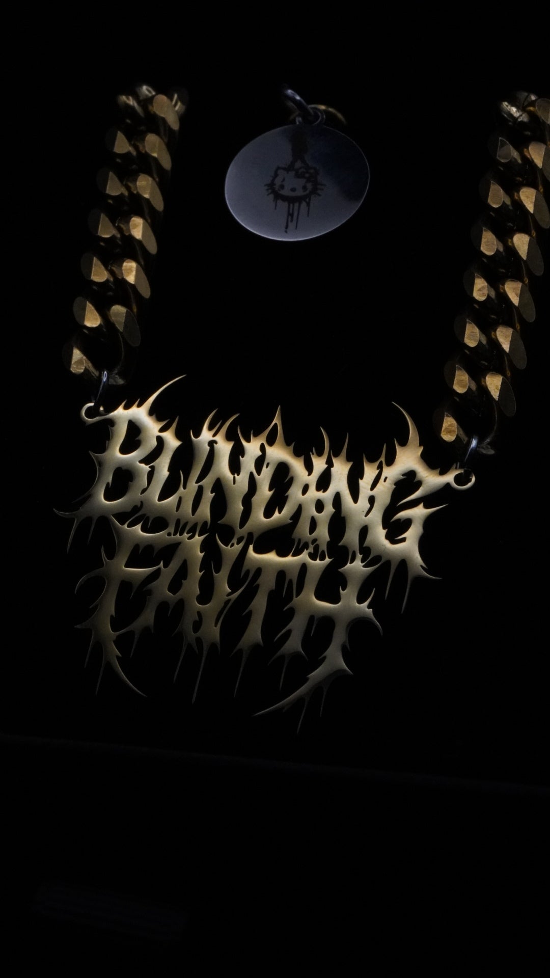 BLINDING FAITH | Cursed chain gold