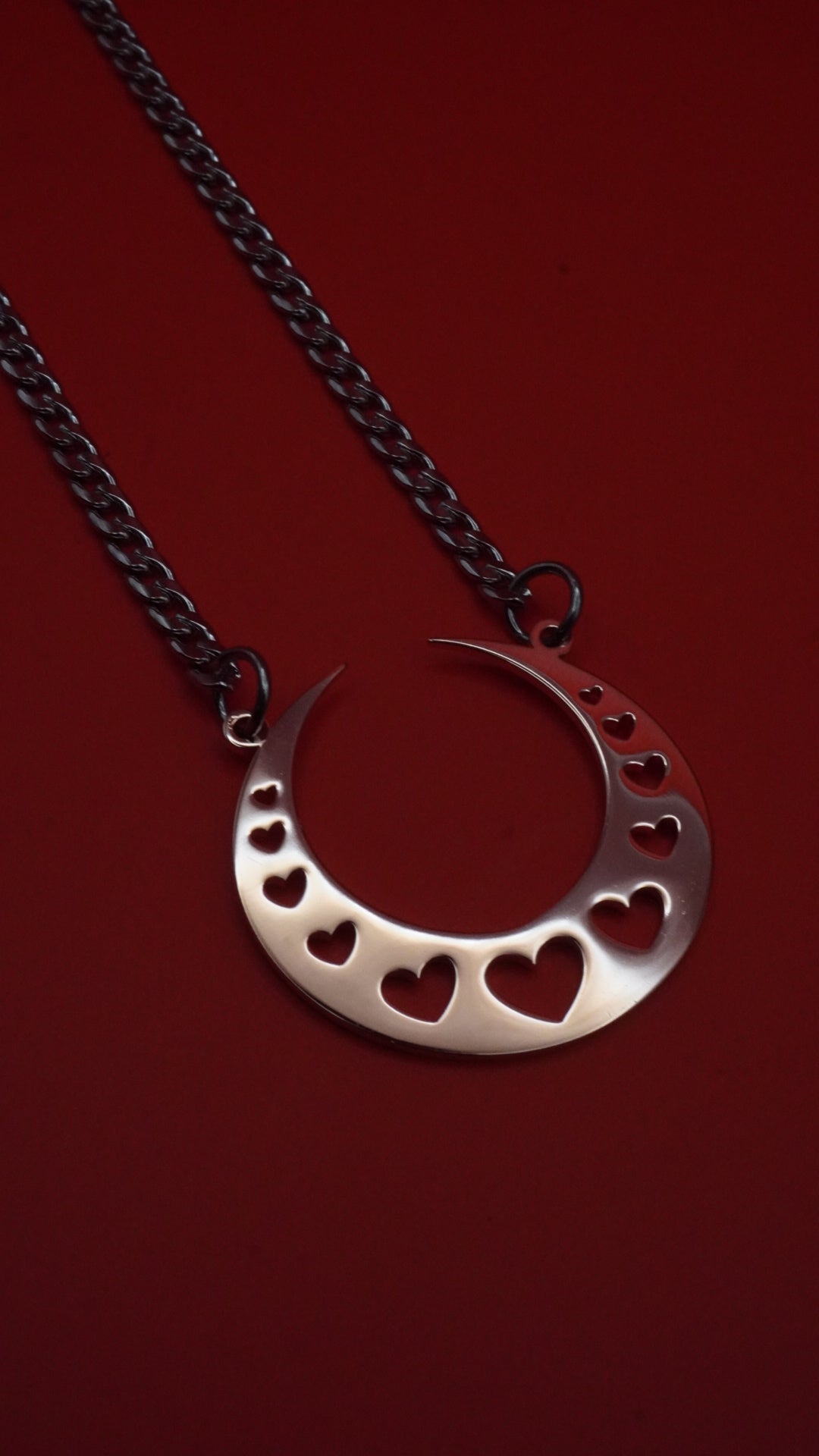 SLOTH LOVES CHUNK | Cursed chain