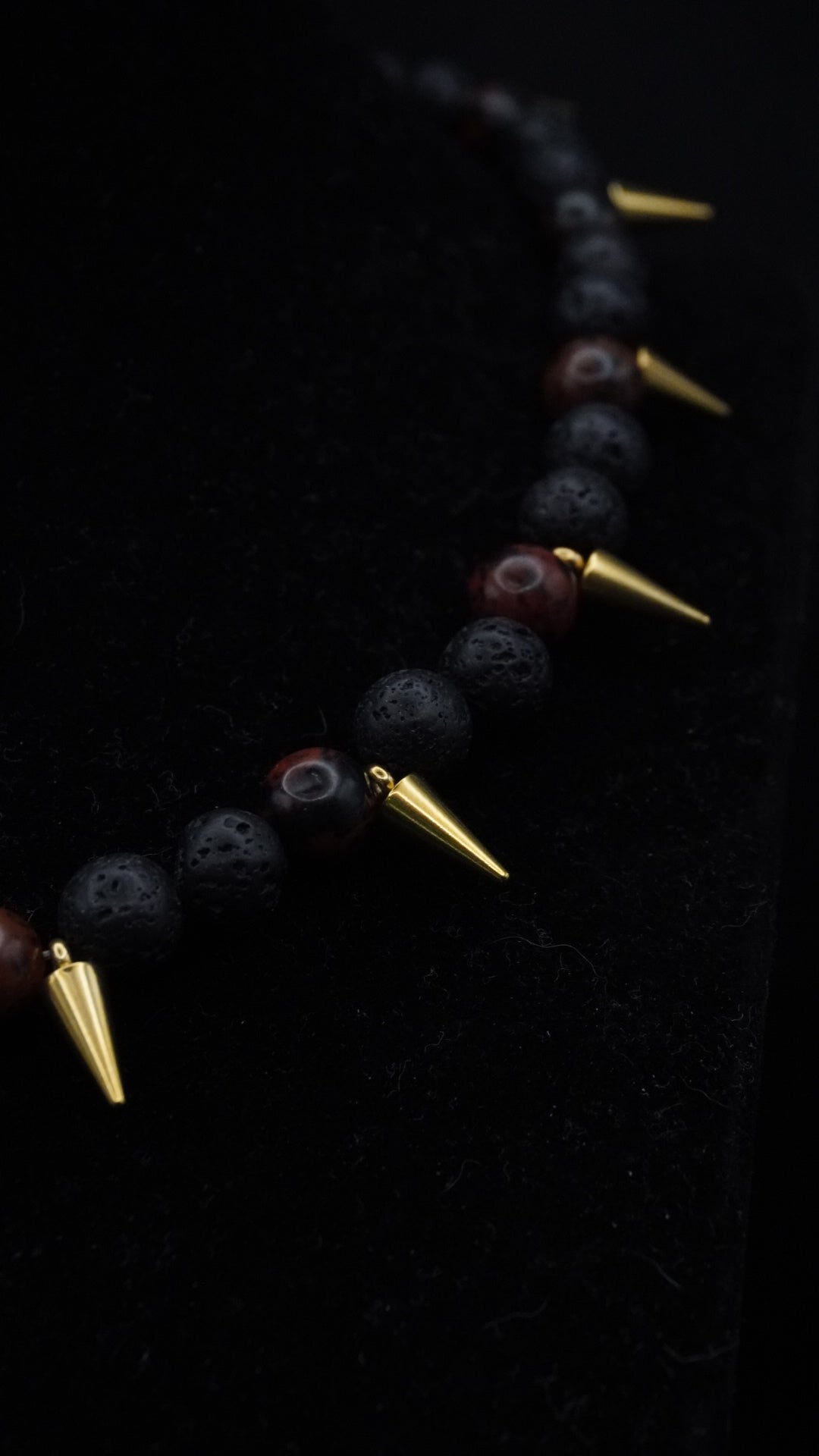 IN DARKNESS | stone chain - KittiiCreations