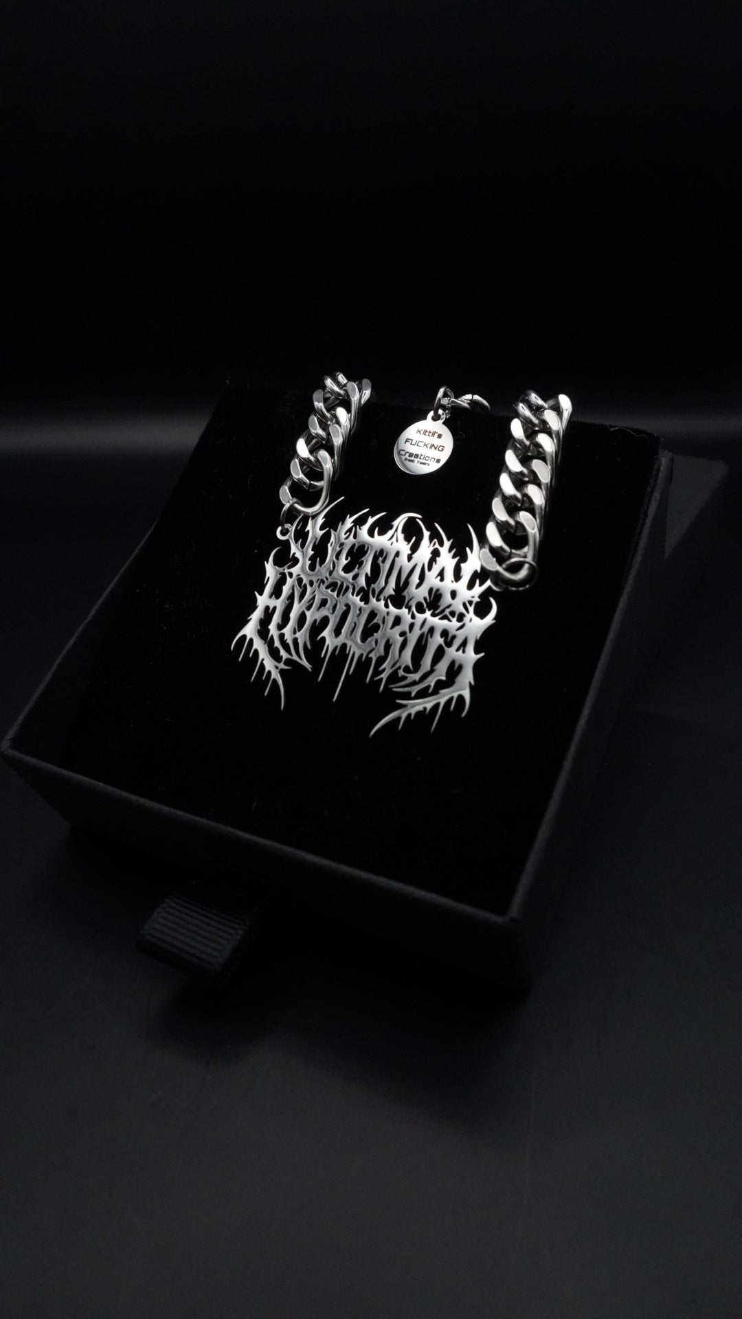 ULTIMA HYPOCRITA | Cursed chain