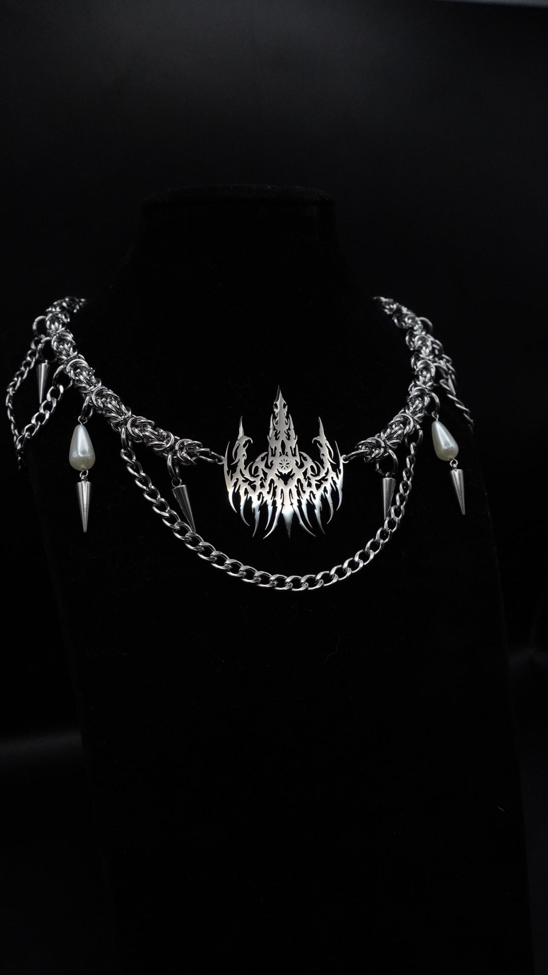 THE BLACK | pearls chain