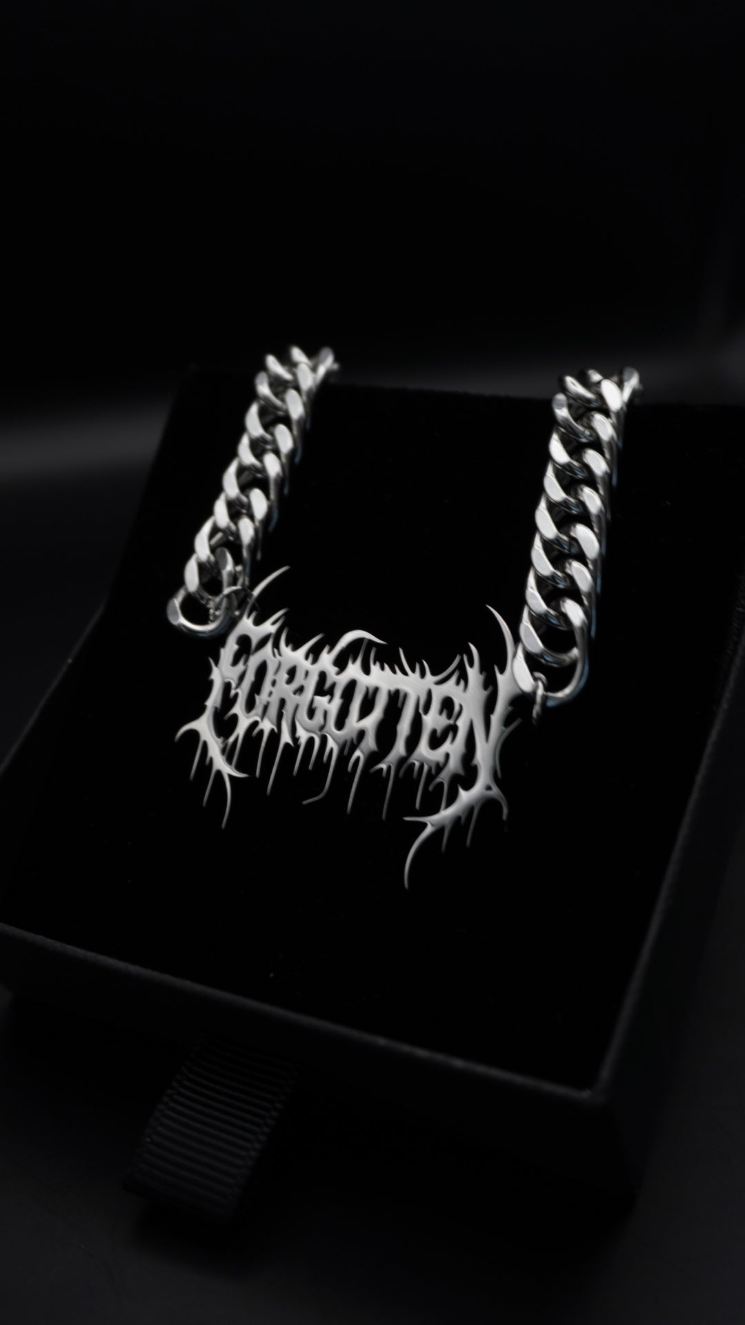 FORGOTTEN | Cursed chain