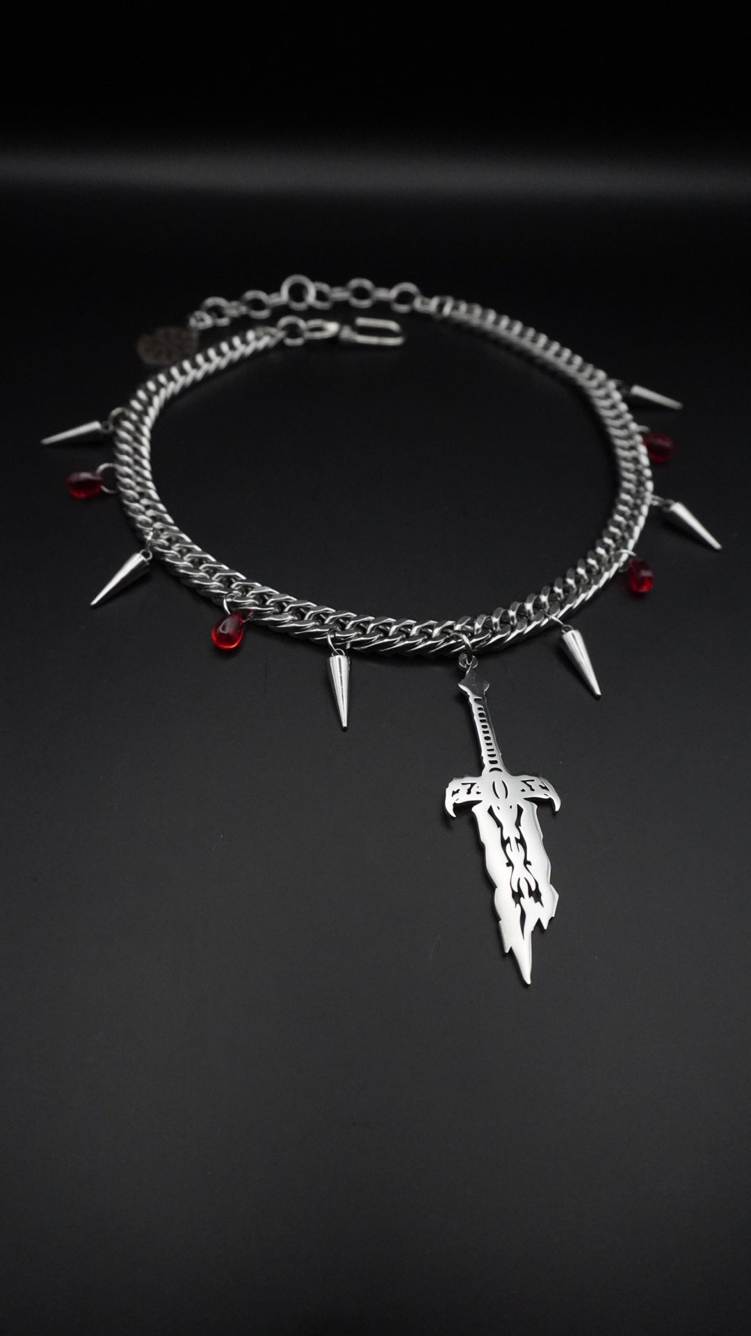 MORWEN BLOOD GLASS | necklace