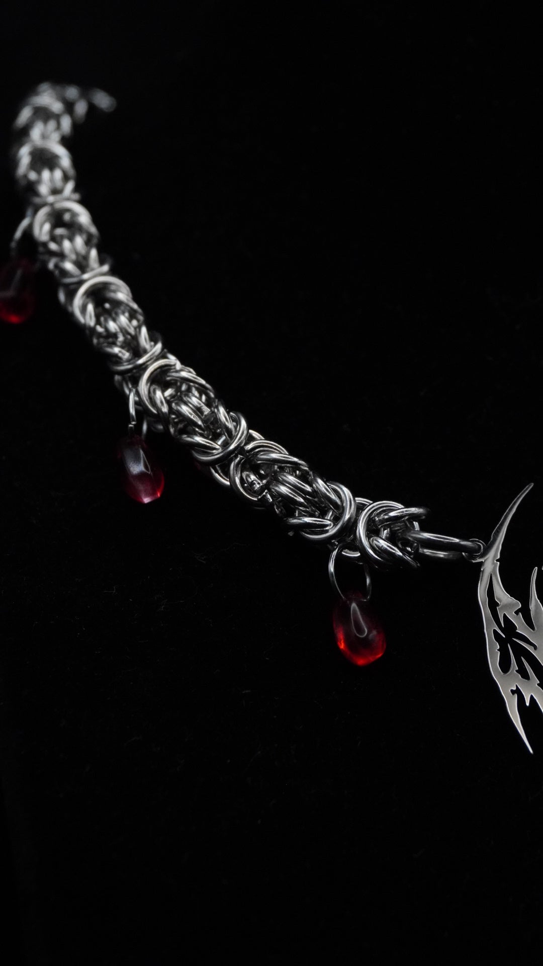 DEHUMANIZED | bloody chain