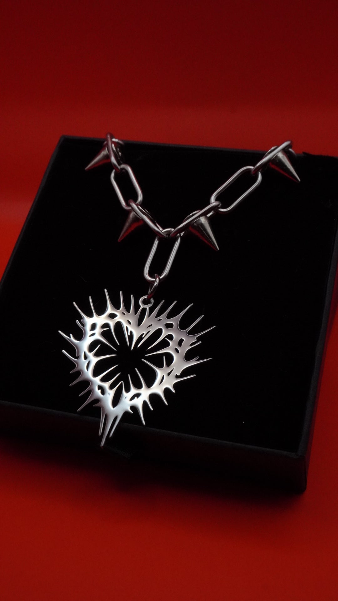 SPECTER | spikes chain