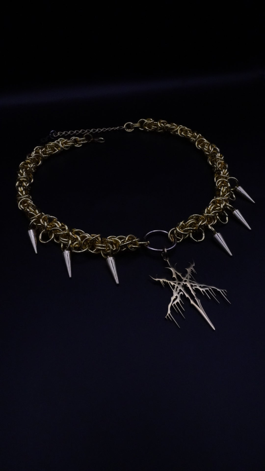 LOST | Gold unique piece