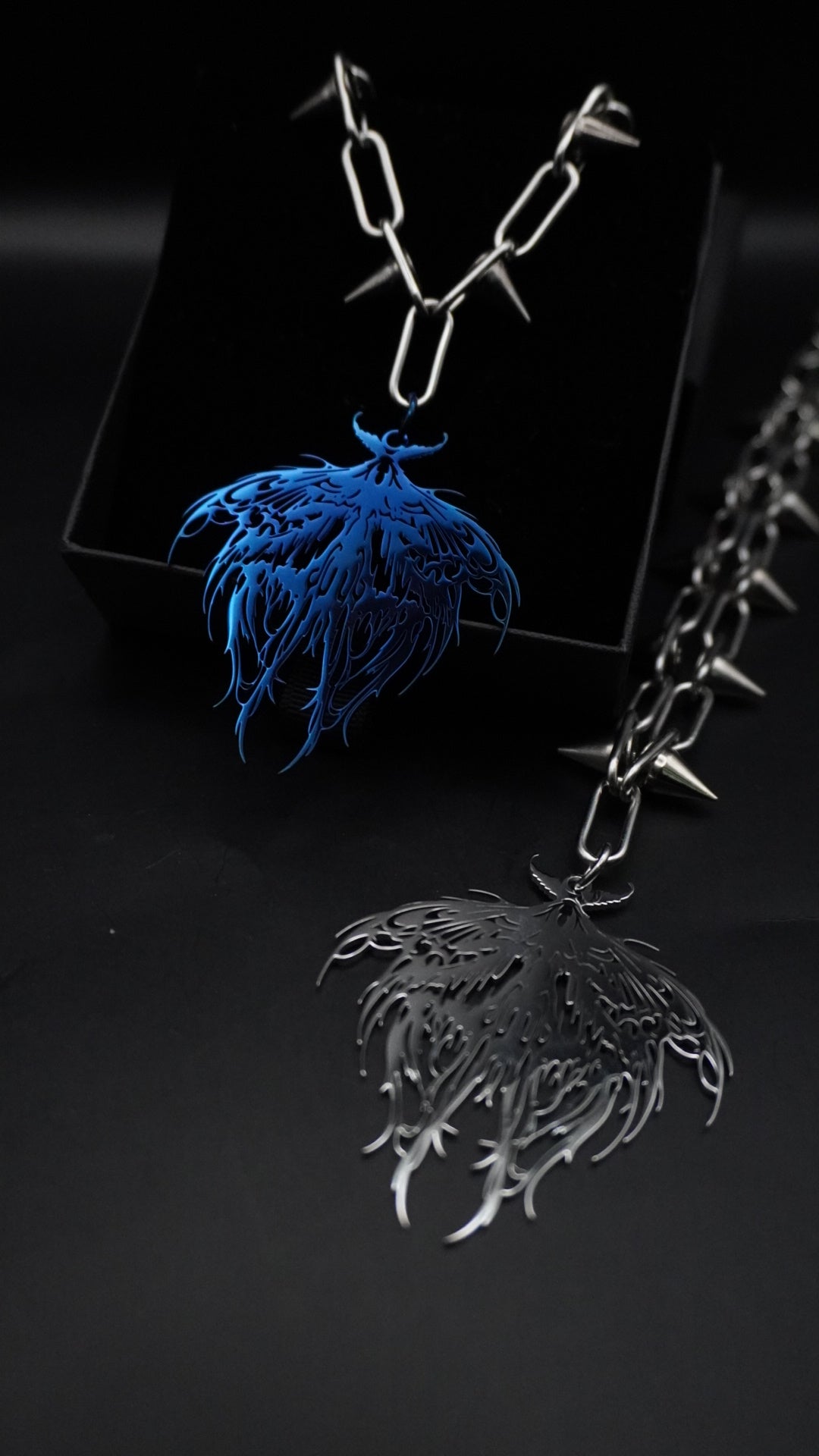 THE OFFERING | spike chain