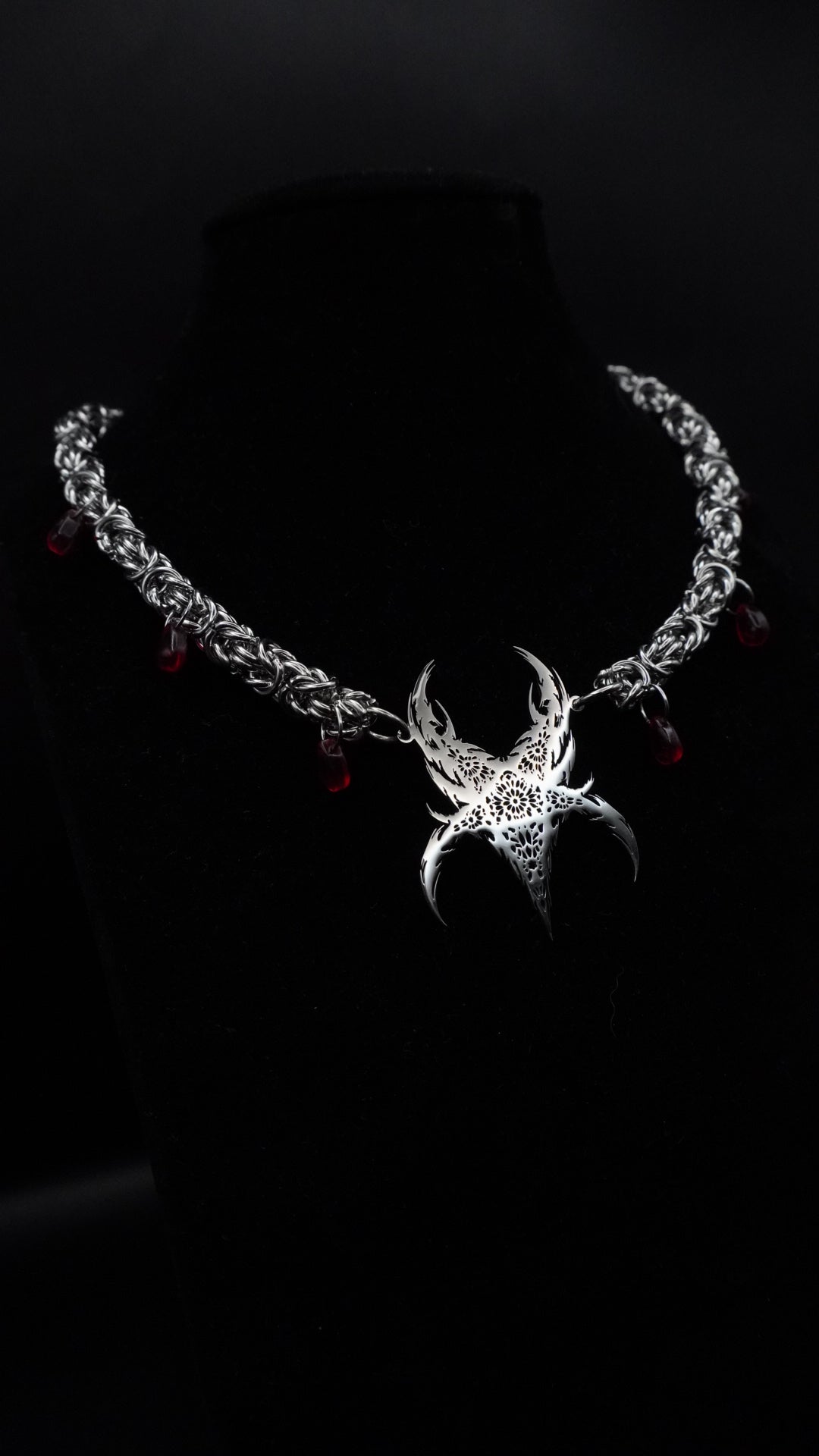UNBREAKALBE | bloody chain