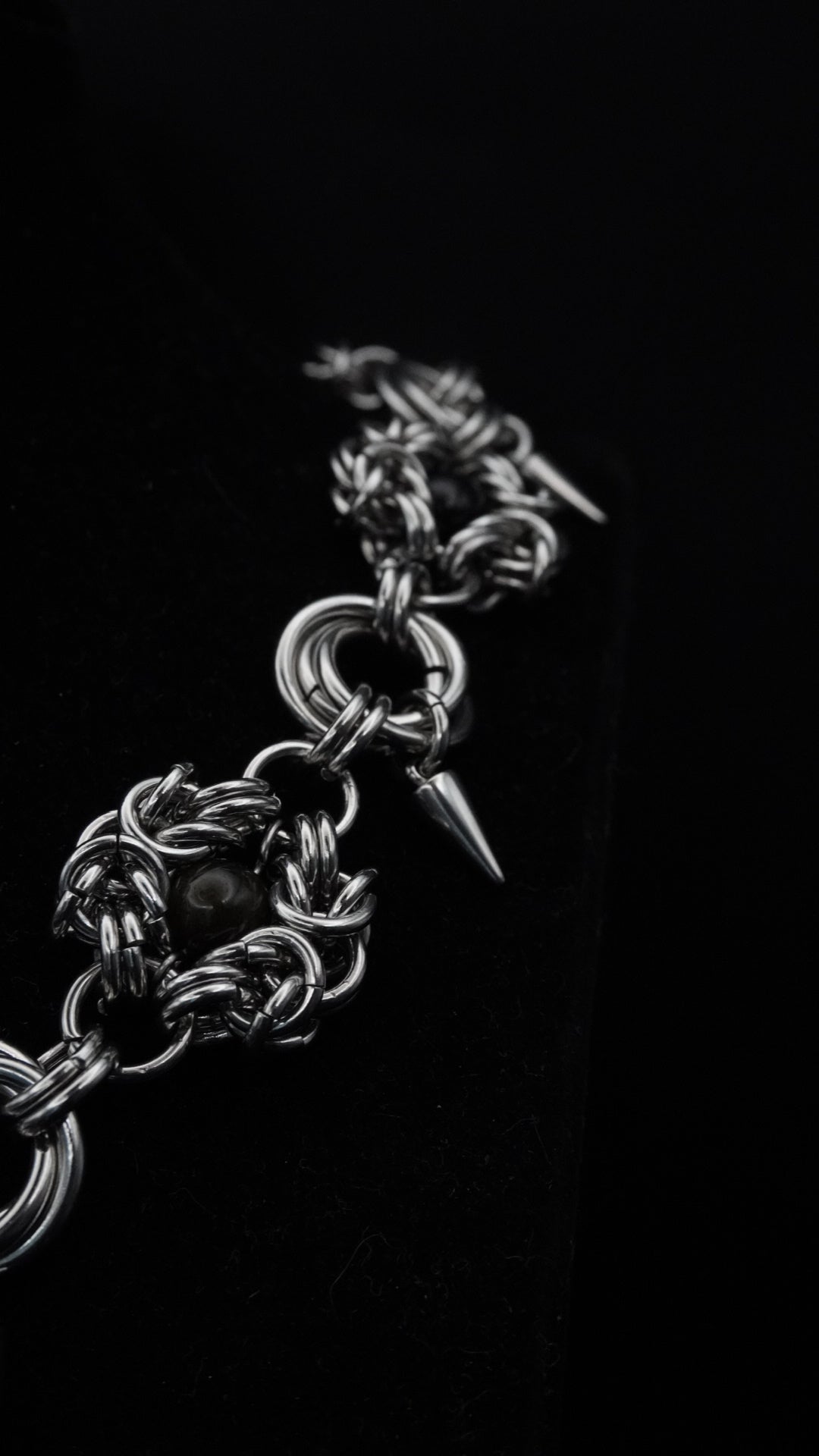UNBREAKABLE | unique piece - KittiiCreations
